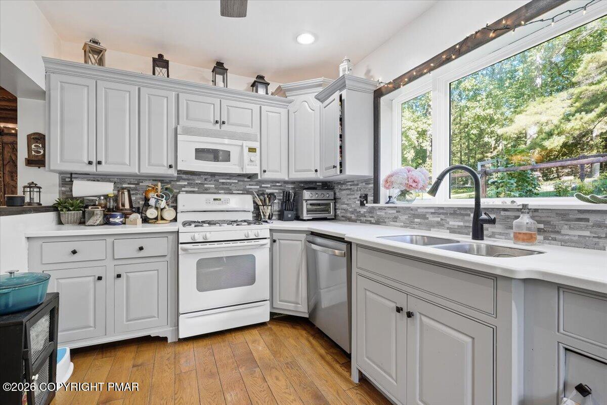 1408 Fox Gap Road Property Photo 13