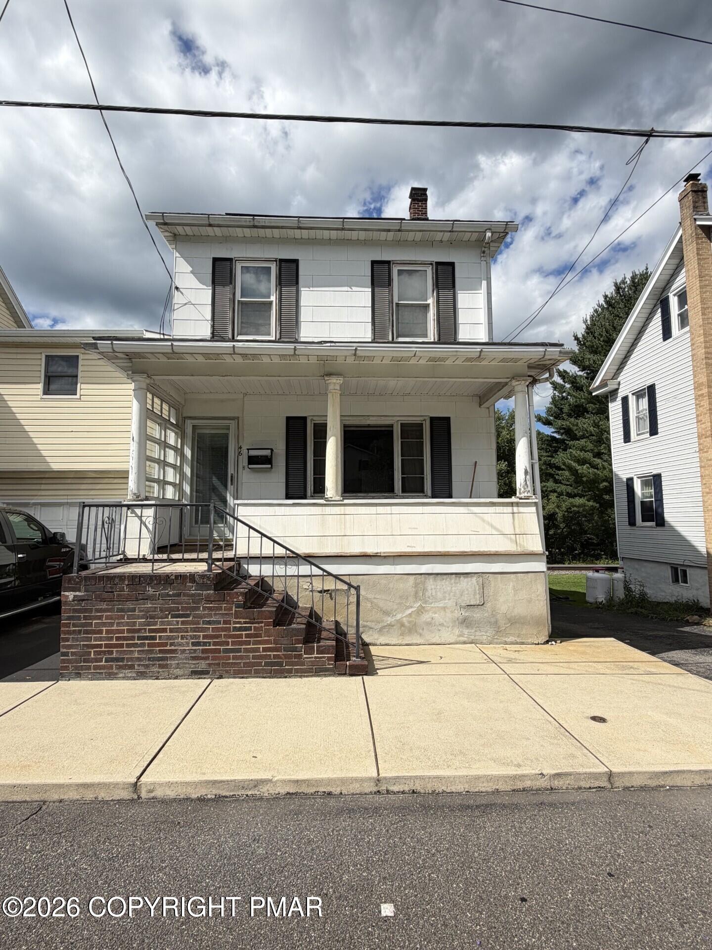 46 E Mill Street Property Photo 4