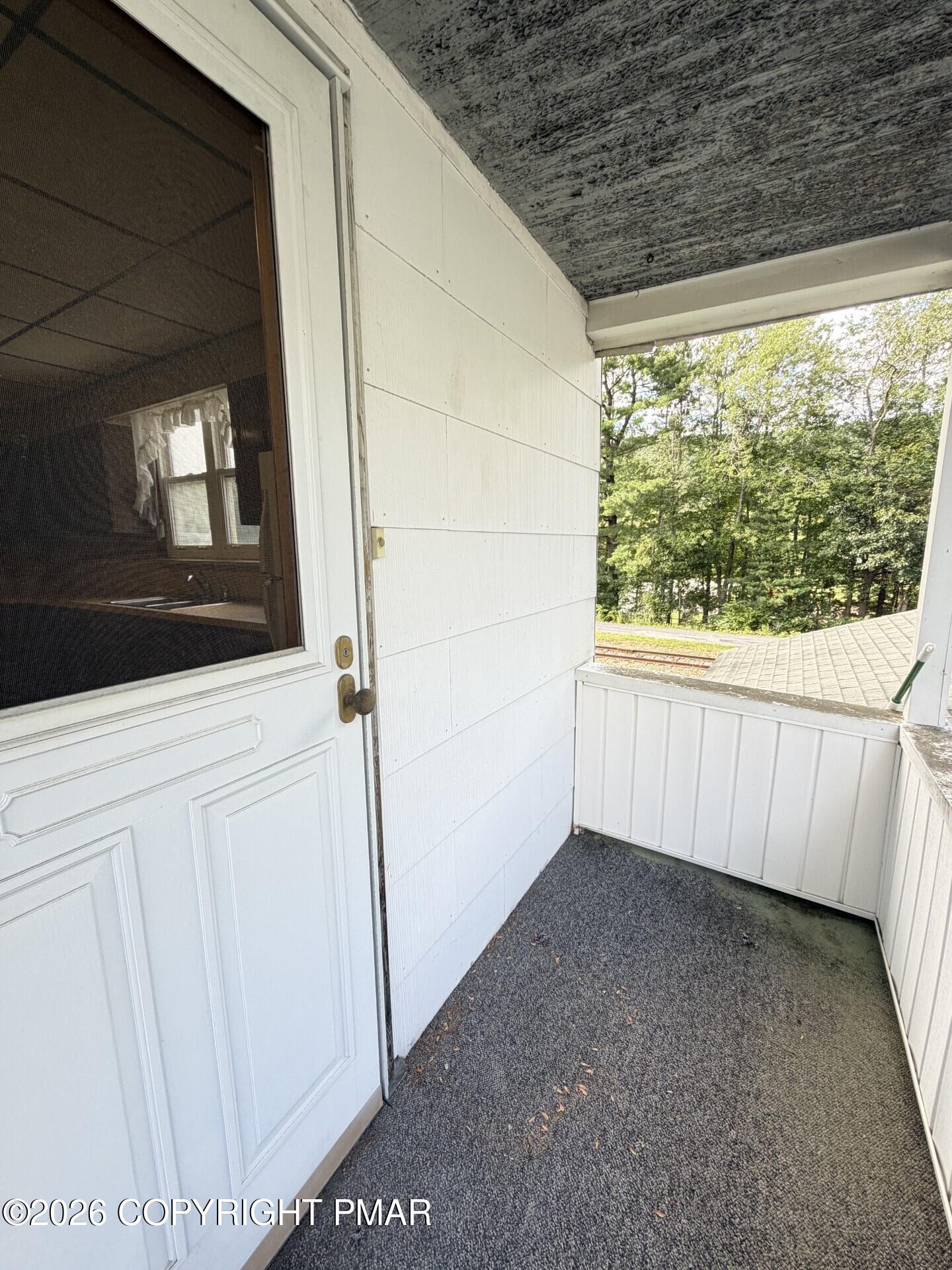 46 E Mill Street Property Photo 18