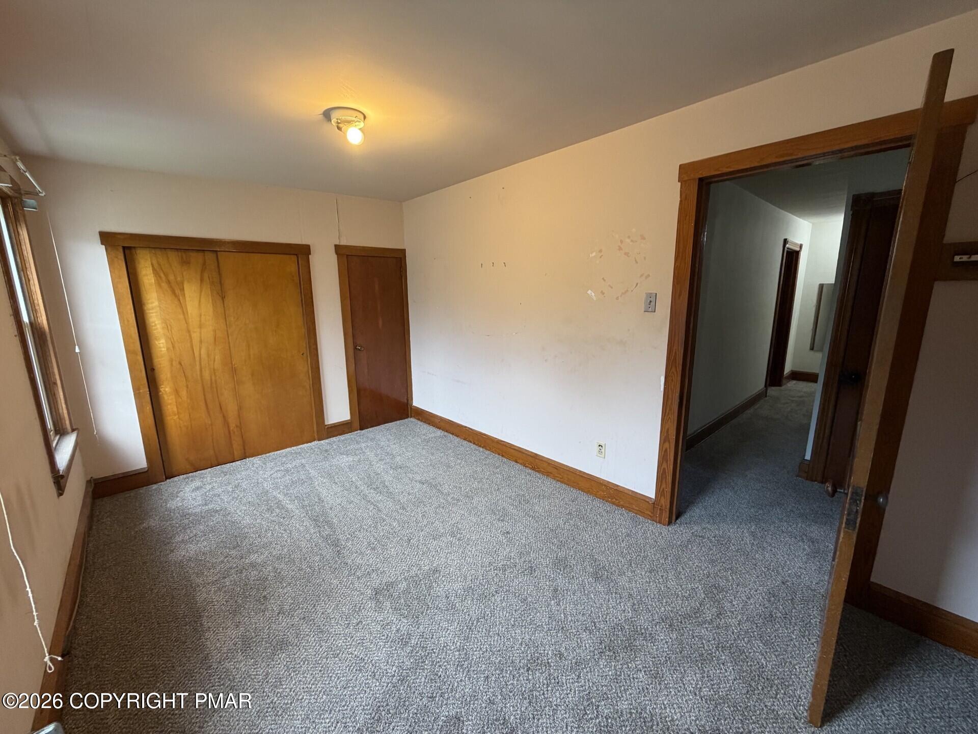46 E Mill Street Property Photo 33