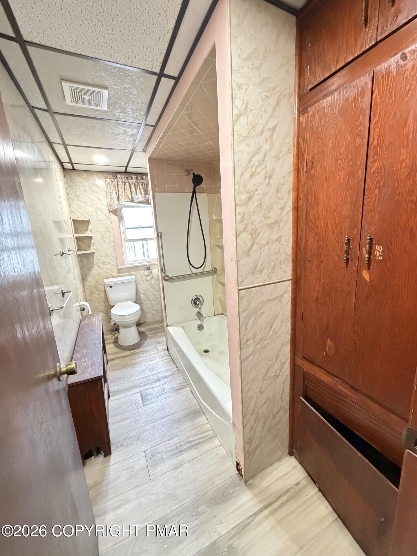 46 E Mill Street Property Photo 35