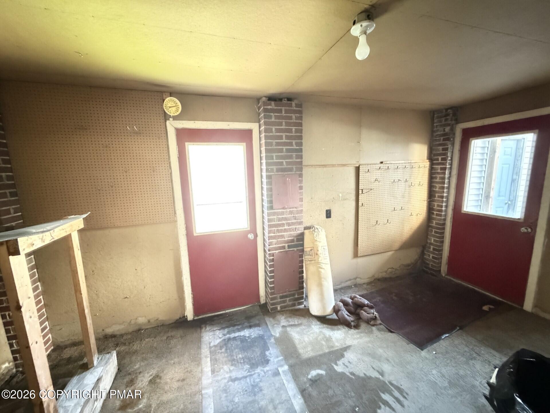 46 E Mill Street Property Photo 49