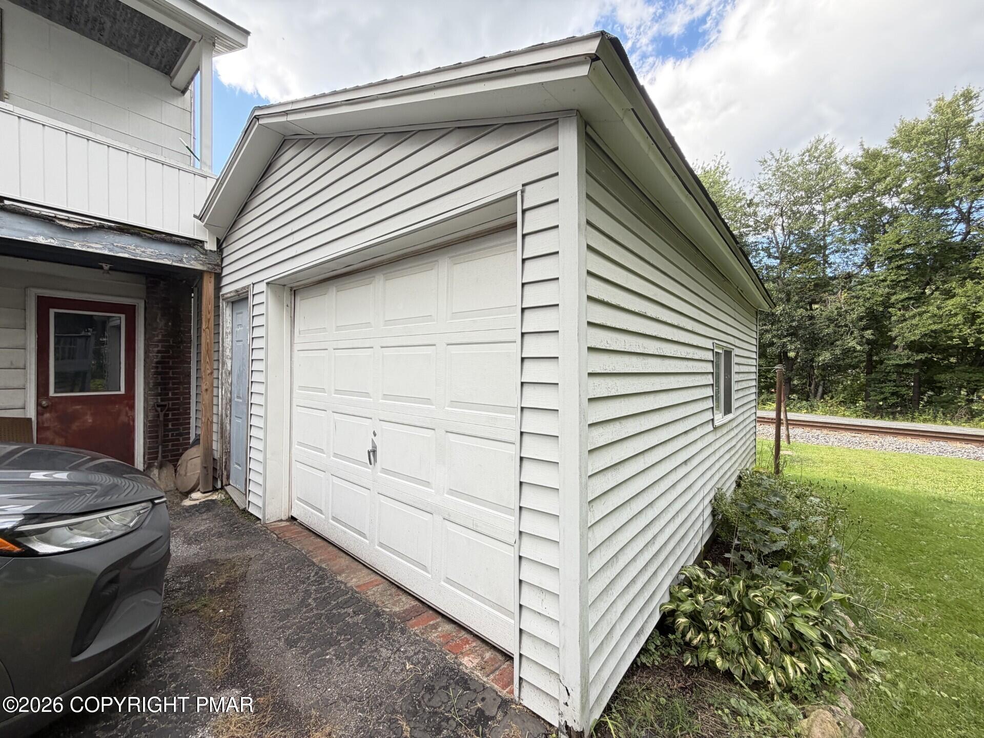 46 E Mill Street Property Photo 51