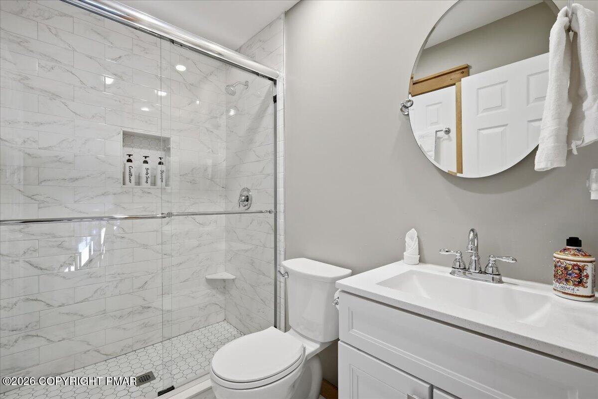 347 Hemlock Lane Property Photo 28