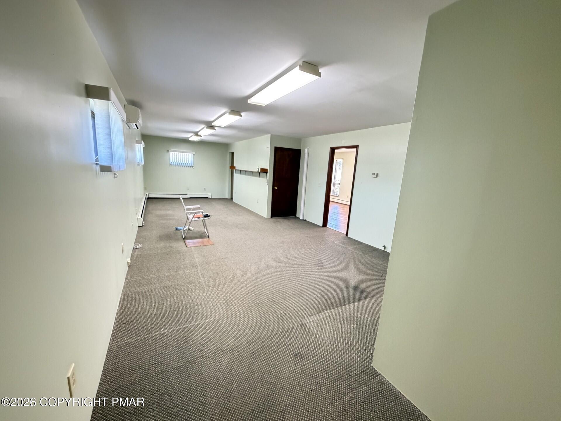 350 N Pine Street Property Photo 17