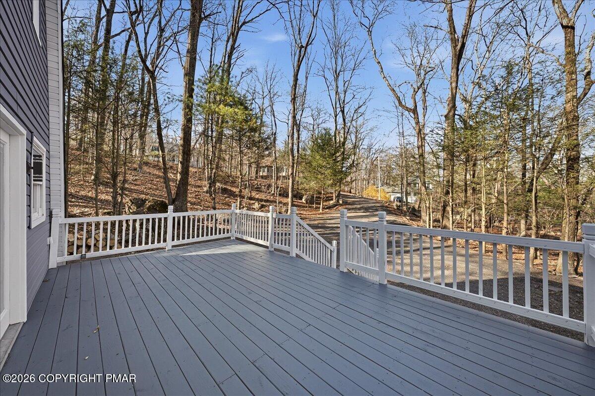 3257 Trafalgar Avenue Property Photo 2