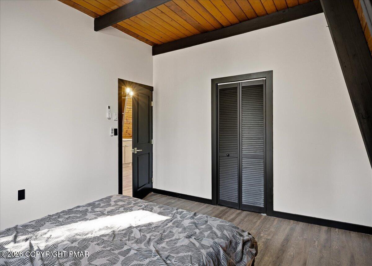 3257 Trafalgar Avenue Property Photo 14
