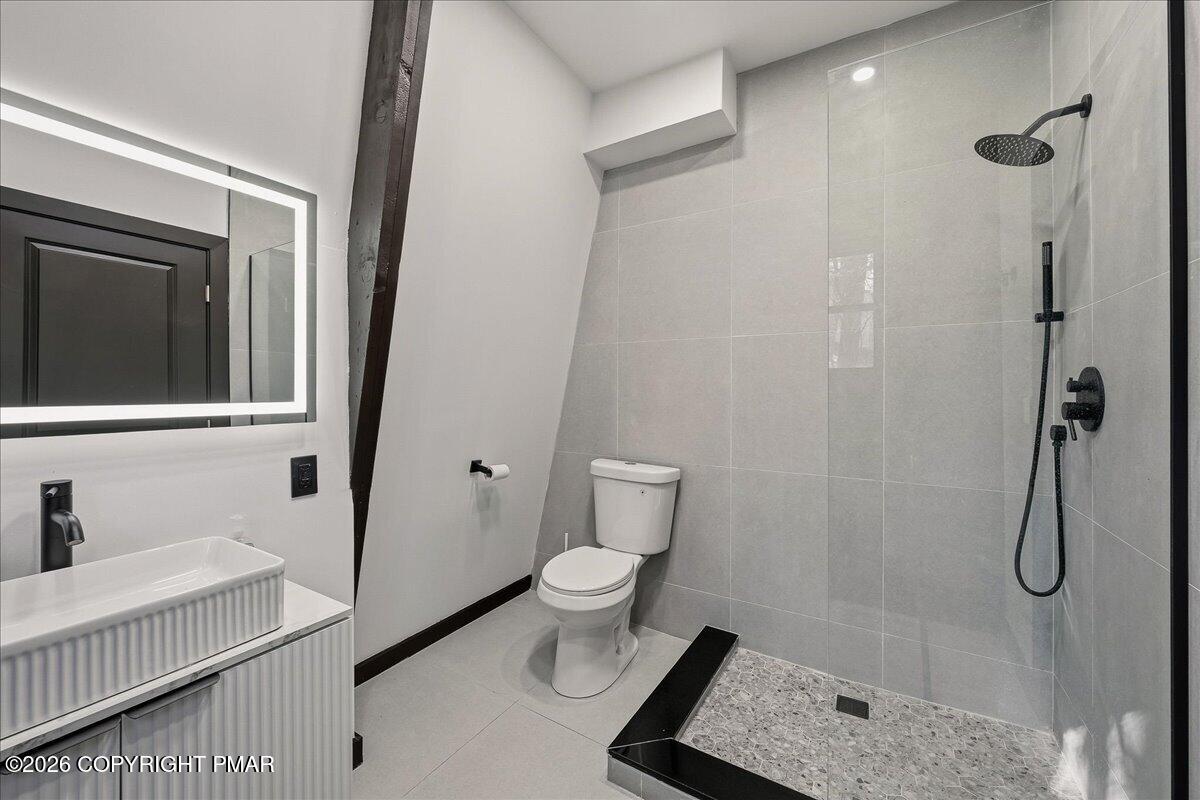 3257 Trafalgar Avenue Property Photo 15