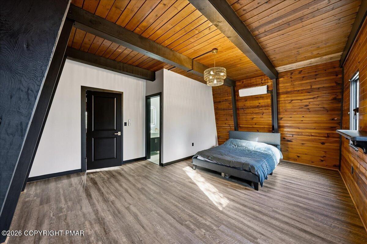 3257 Trafalgar Avenue Property Photo 27