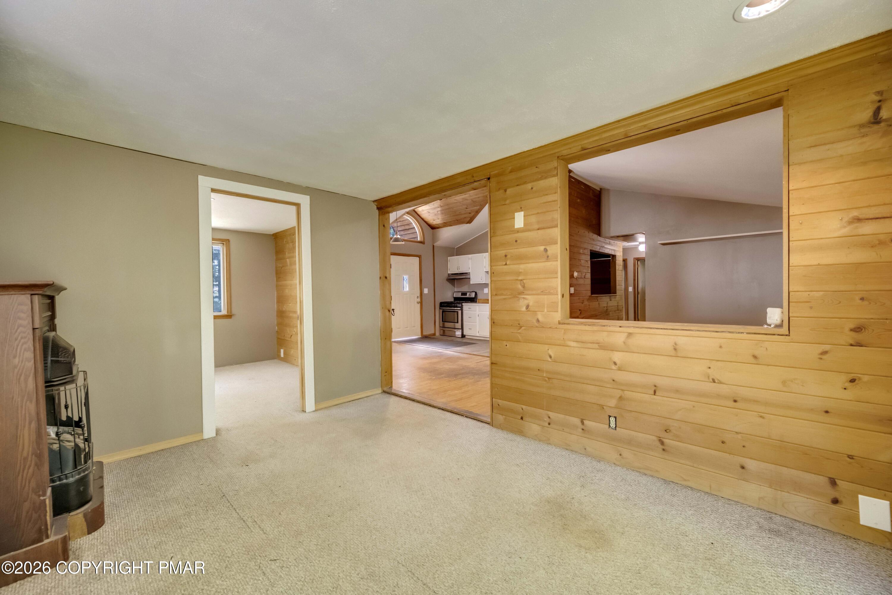 5262 Holiday Drive Property Photo 11