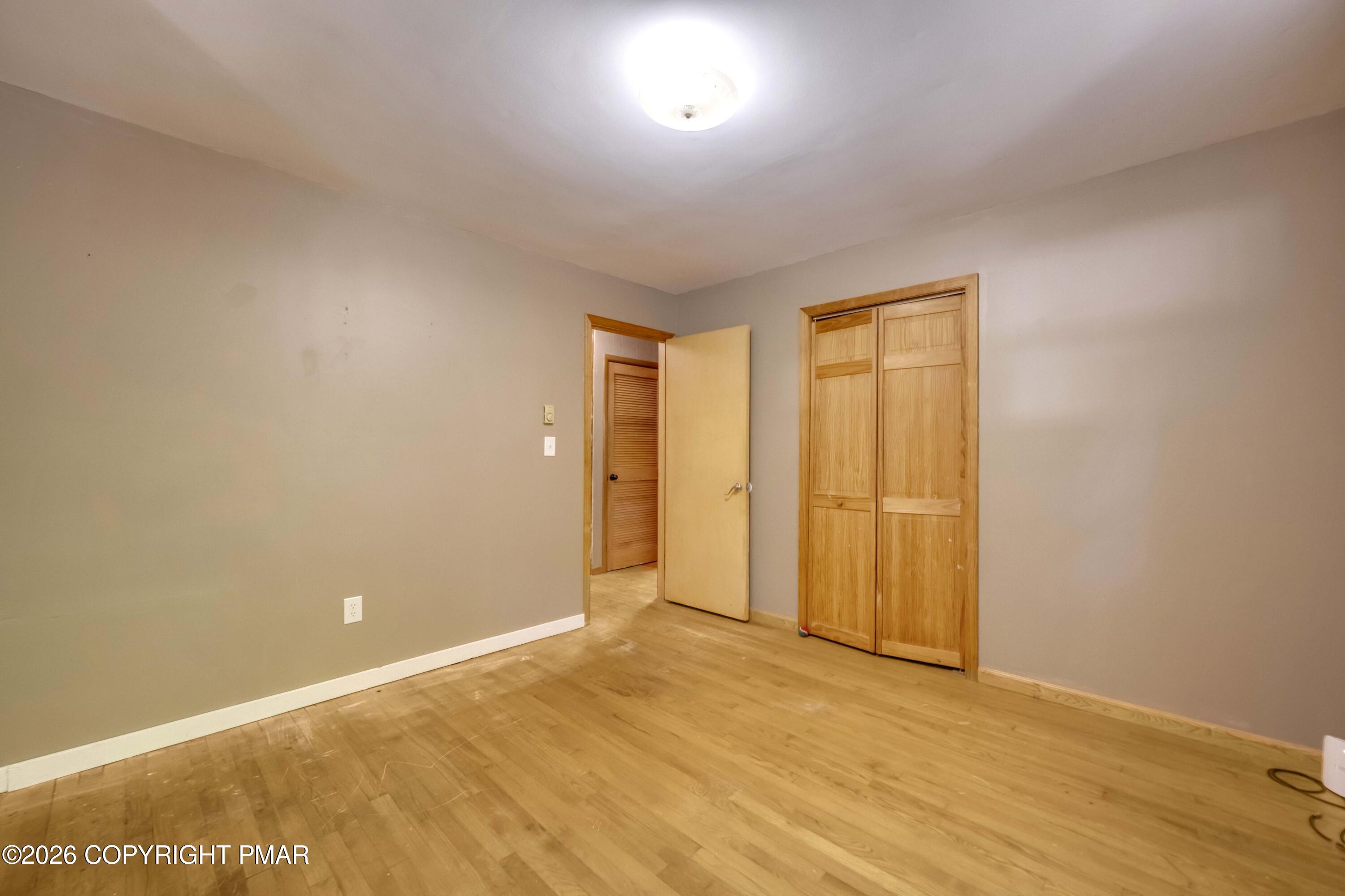 5262 Holiday Drive Property Photo 13