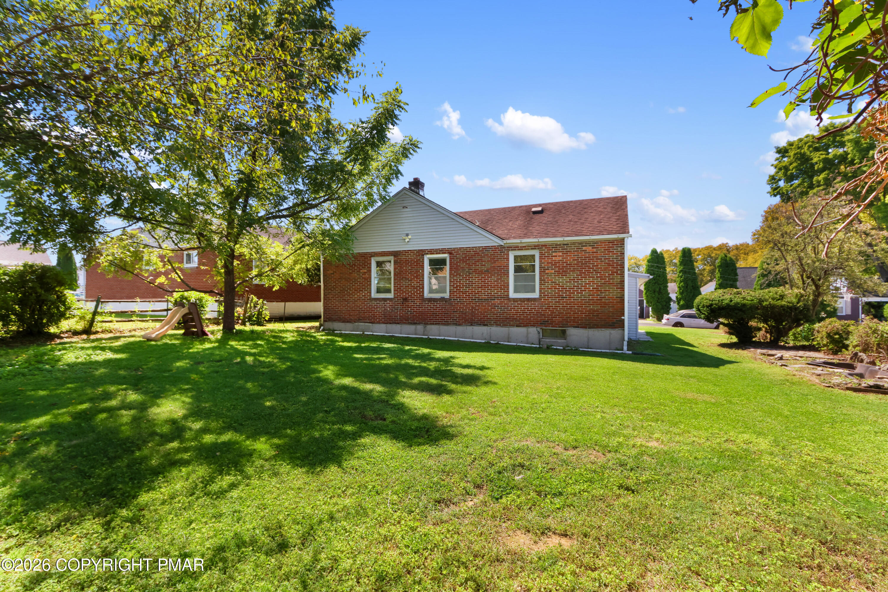 1740 Bayard Street Property Photo 4