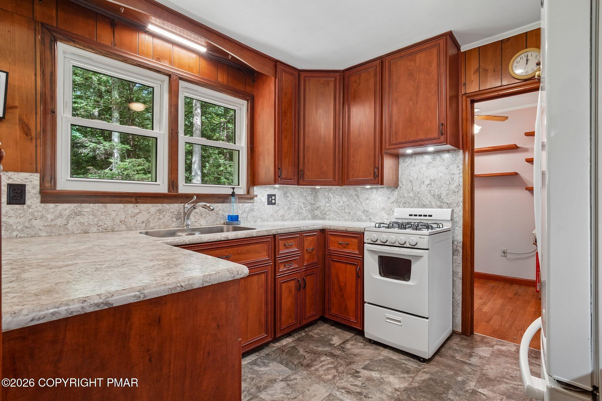108 Case Lane Property Photo 15