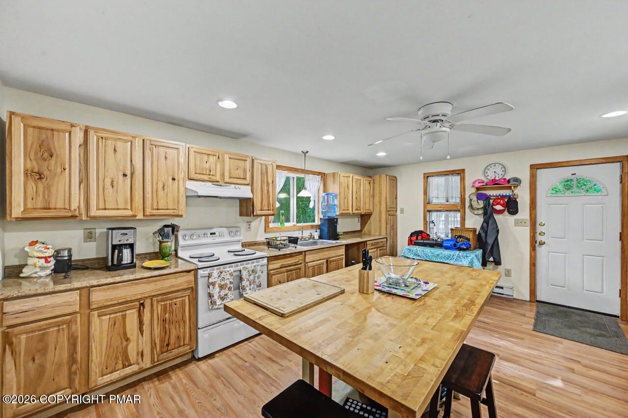 694 River Road Property Photo 30