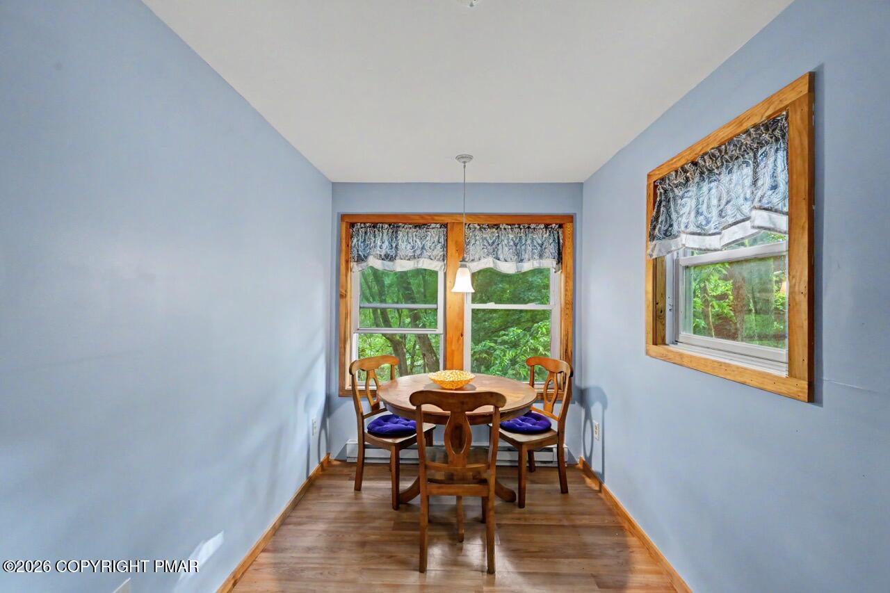 694 River Road Property Photo 32