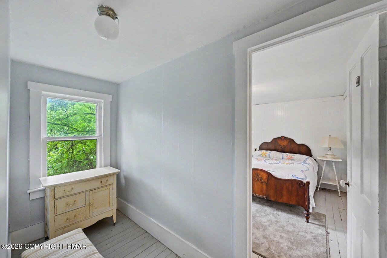 694 River Road Property Photo 52