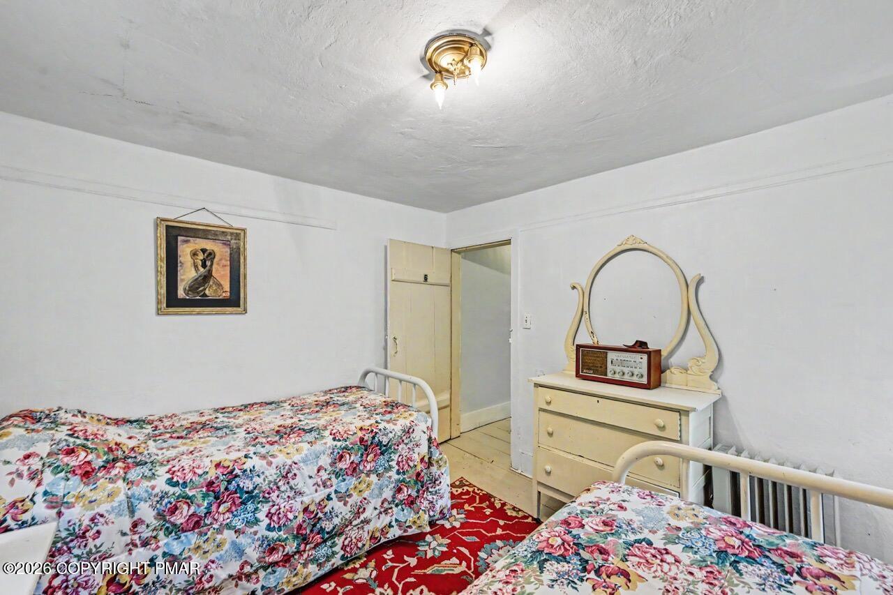 694 River Road Property Photo 70