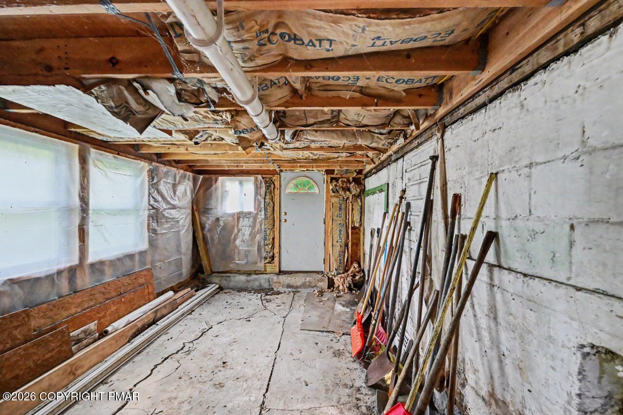 694 River Road Property Photo 75