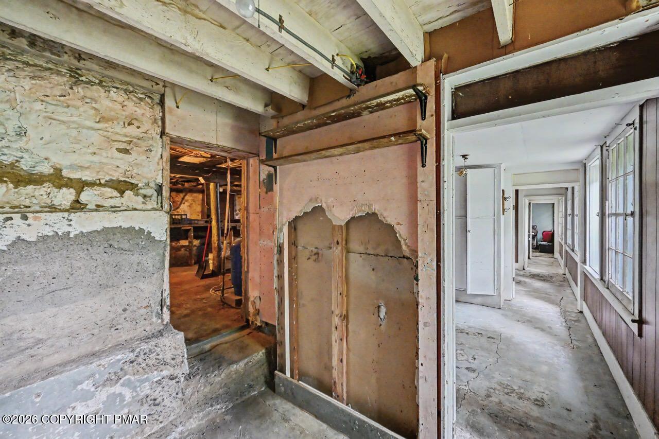 694 River Road Property Photo 76