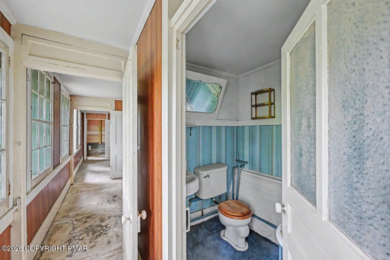 694 River Road Property Photo 82