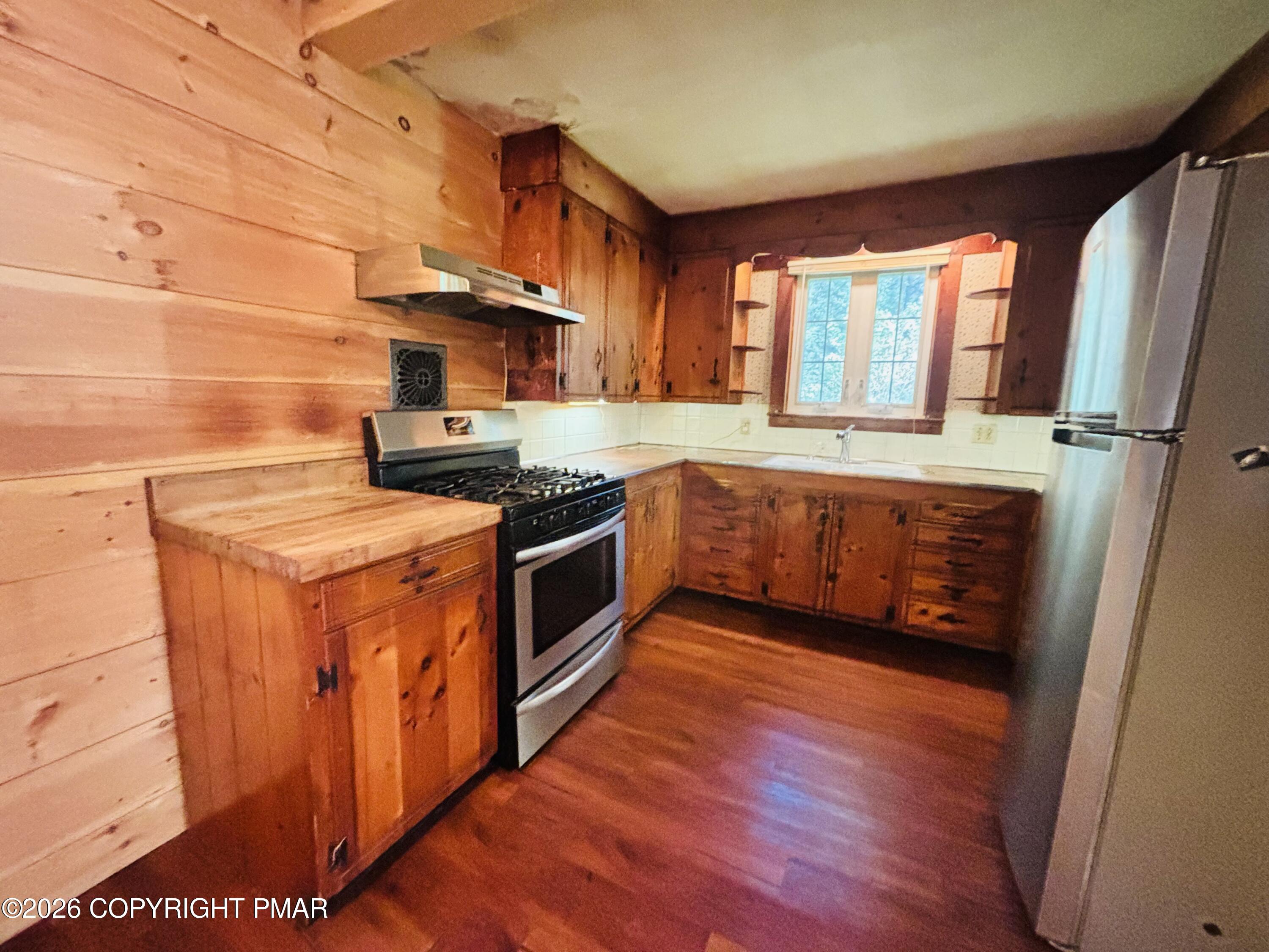 306 Park Place Property Photo 8