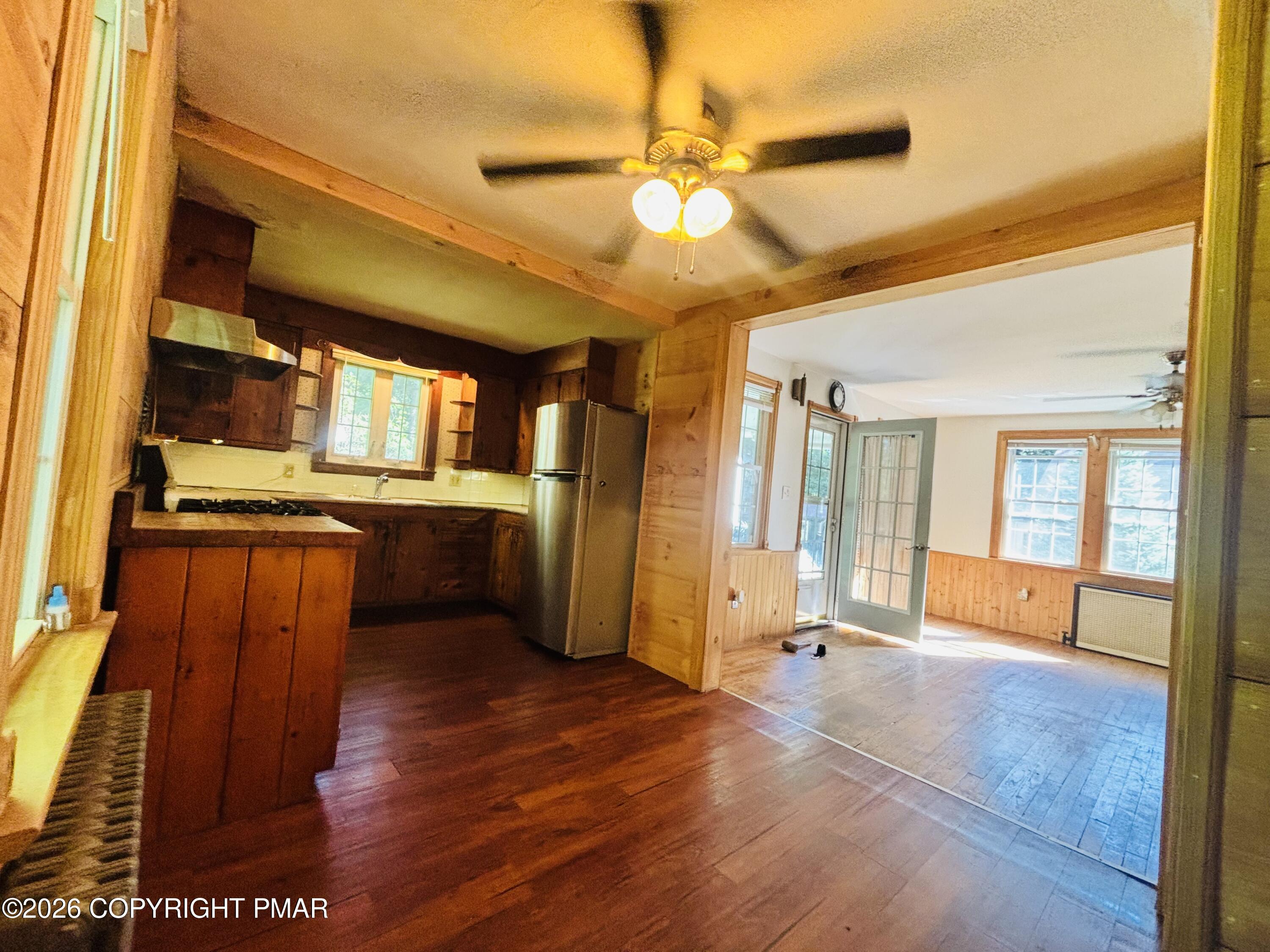 306 Park Place Property Photo 9