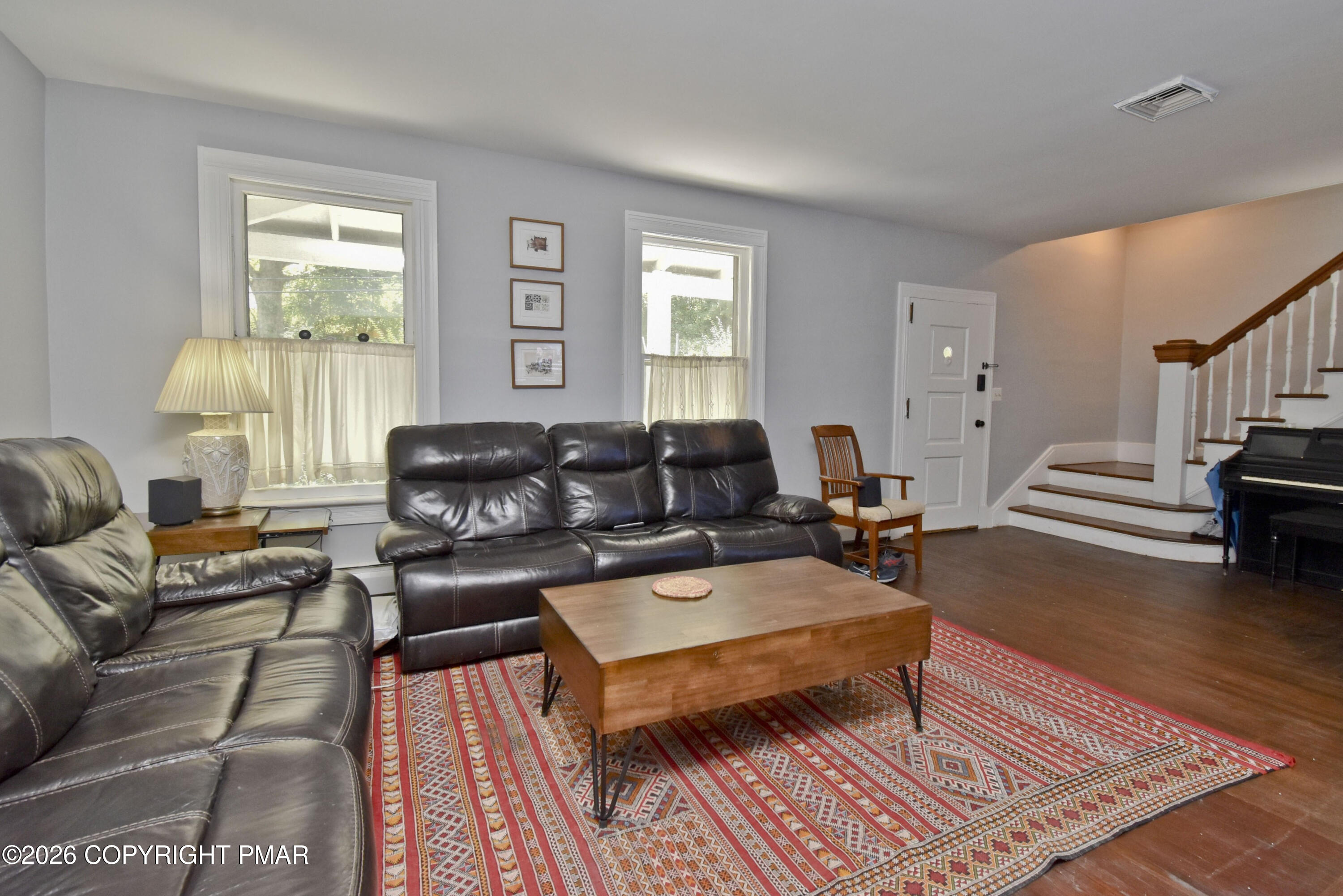 184 Main Street Property Photo 2