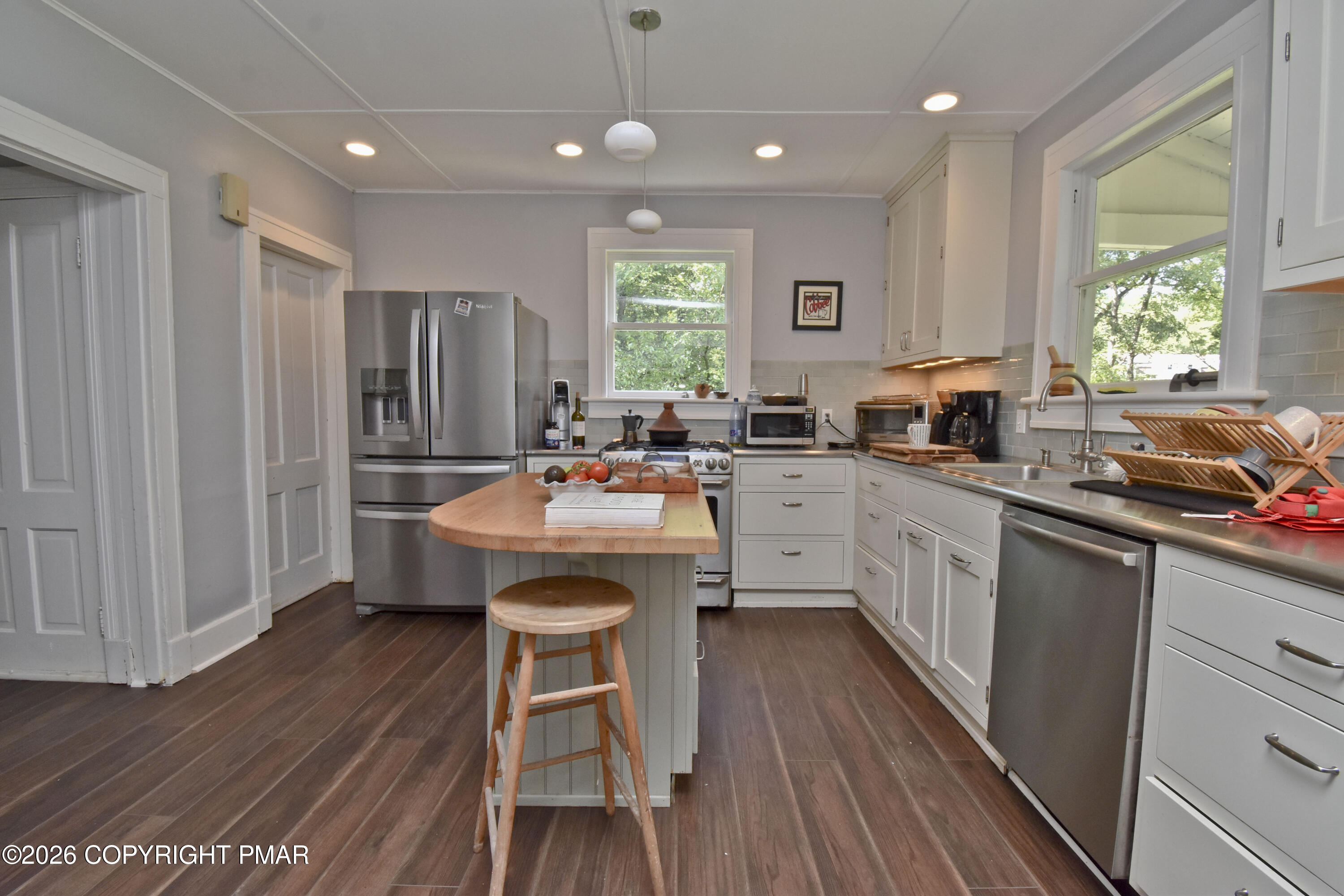 184 Main Street Property Photo 7
