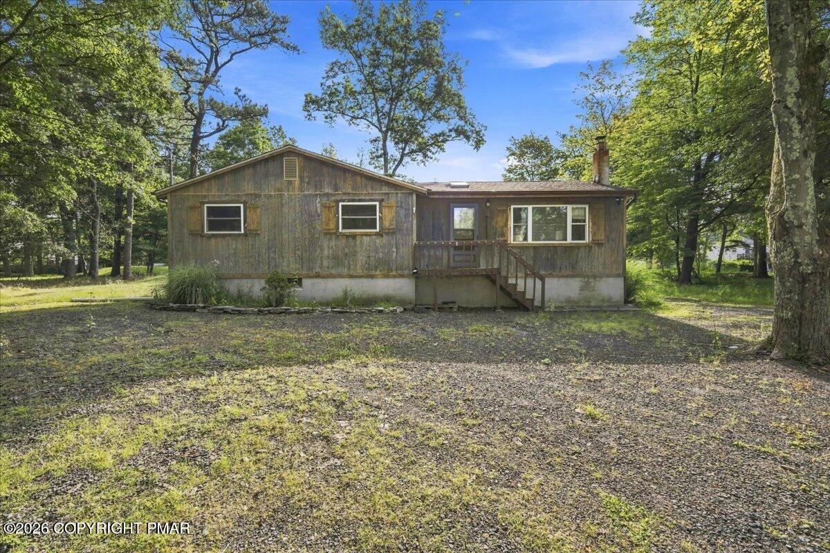 129 Amos Circle Property Photo 1