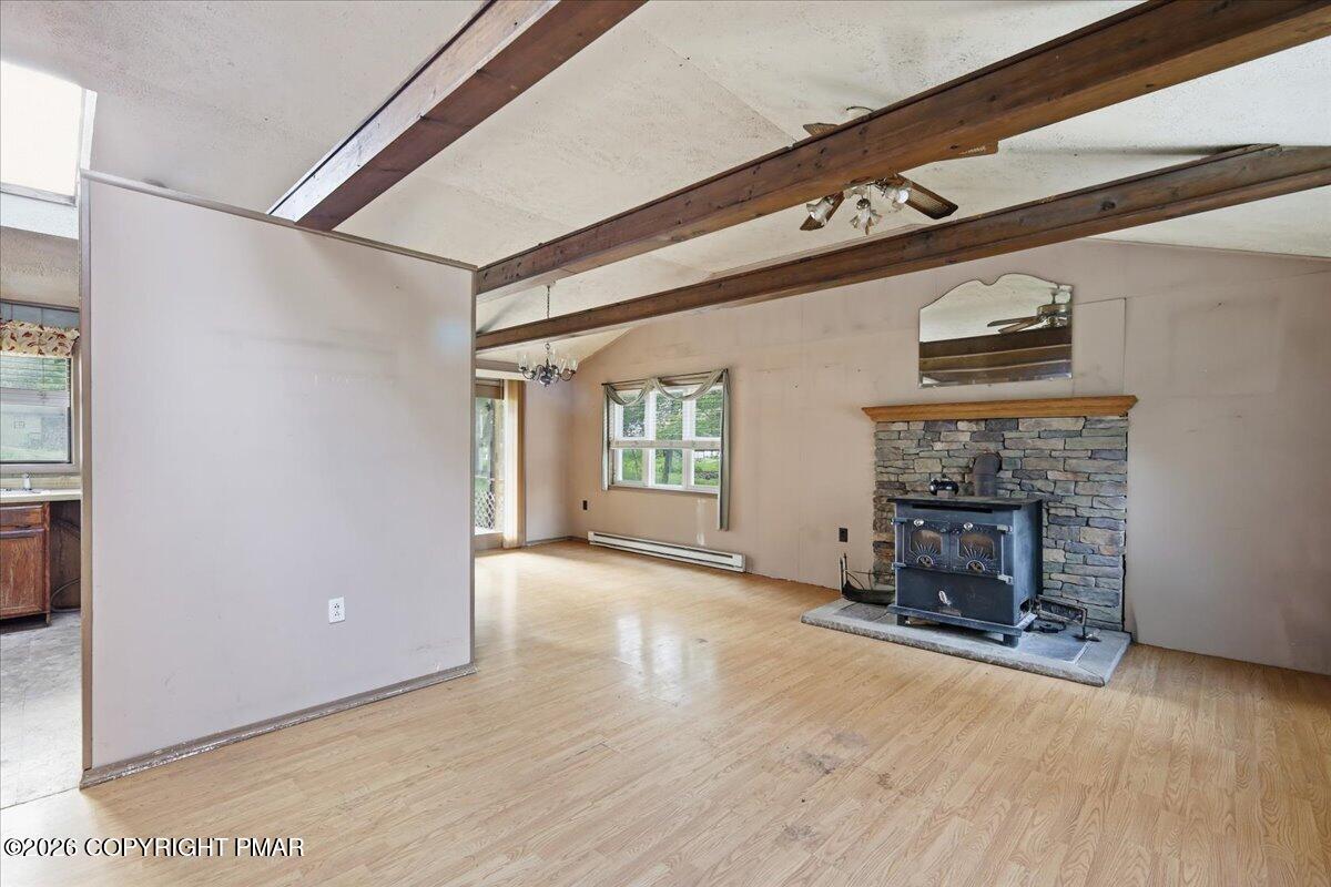 129 Amos Circle Property Photo 2