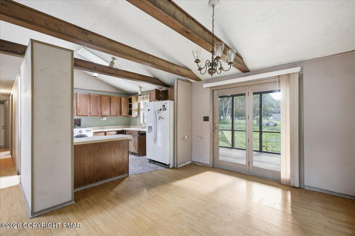 129 Amos Circle Property Photo 5