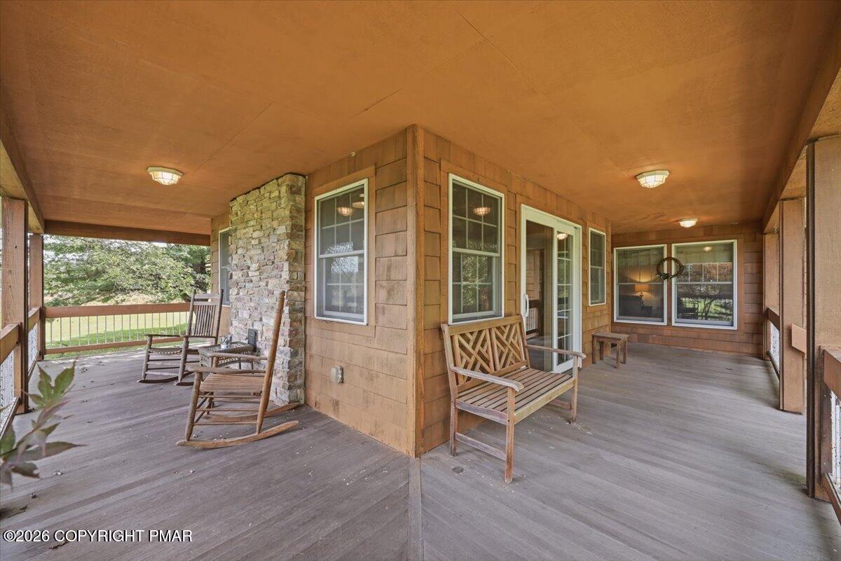 156 Schoonover Lane Property Photo 15