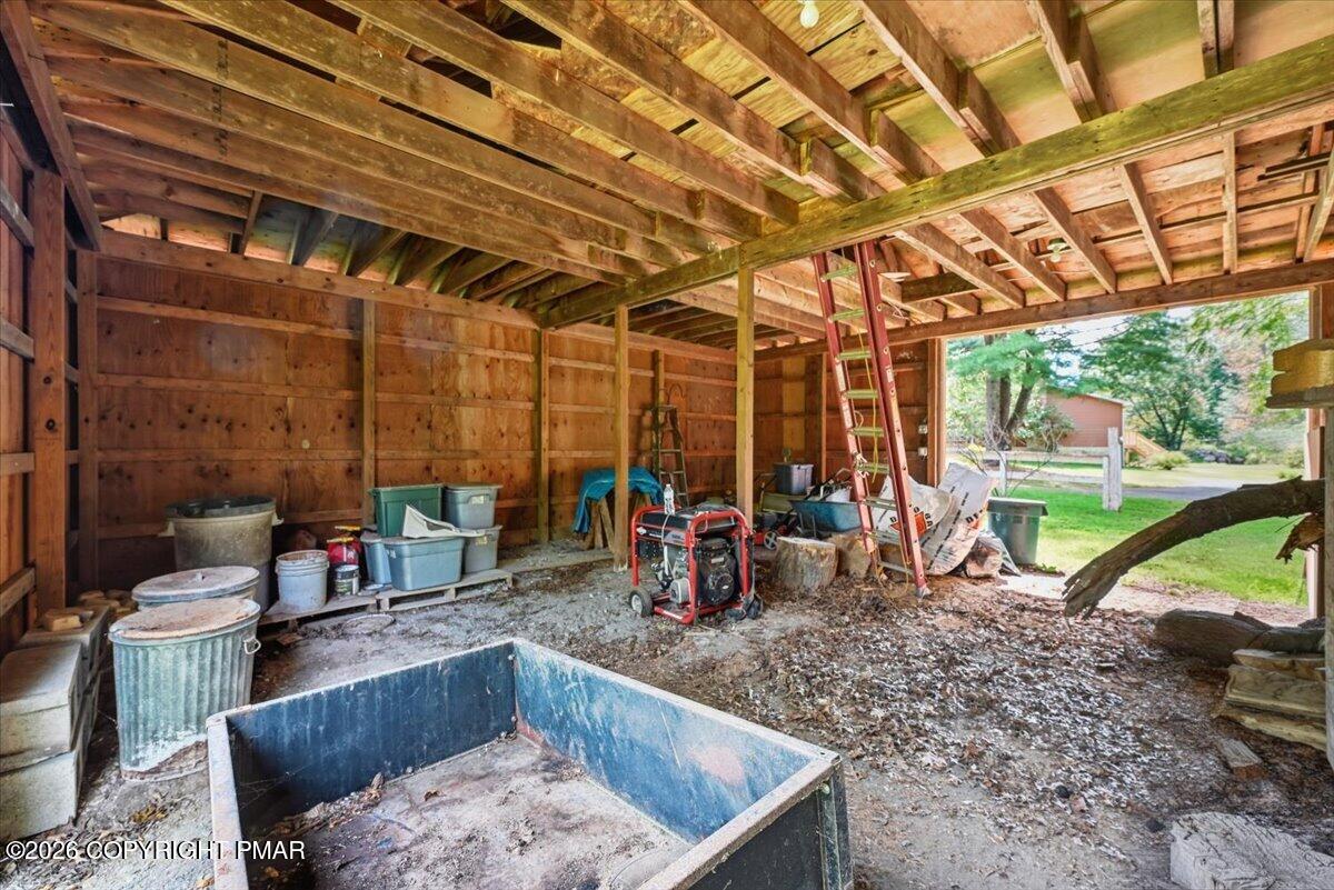 156 Schoonover Lane Property Photo 84