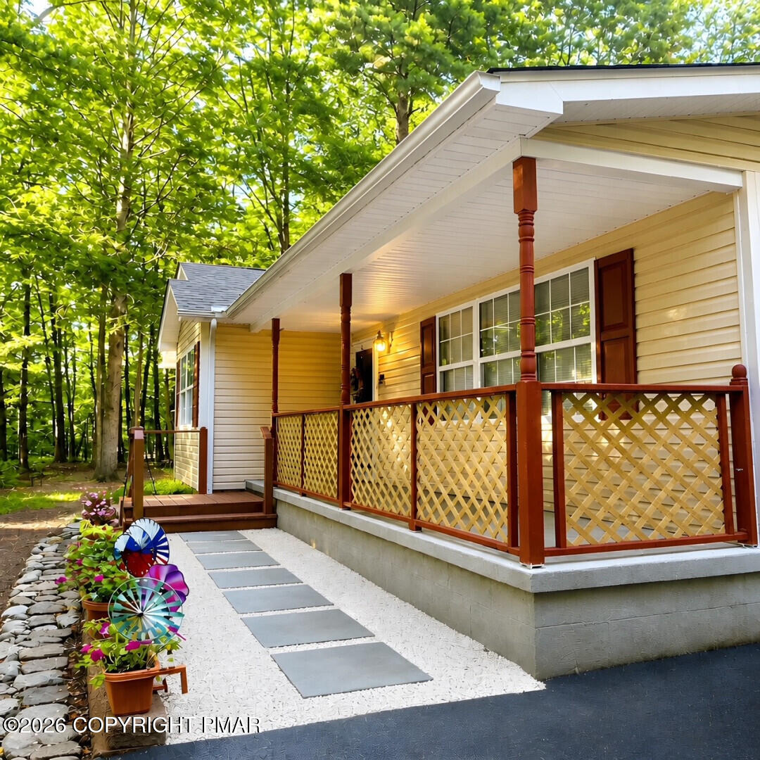2733 Aspen Way Property Photo 2