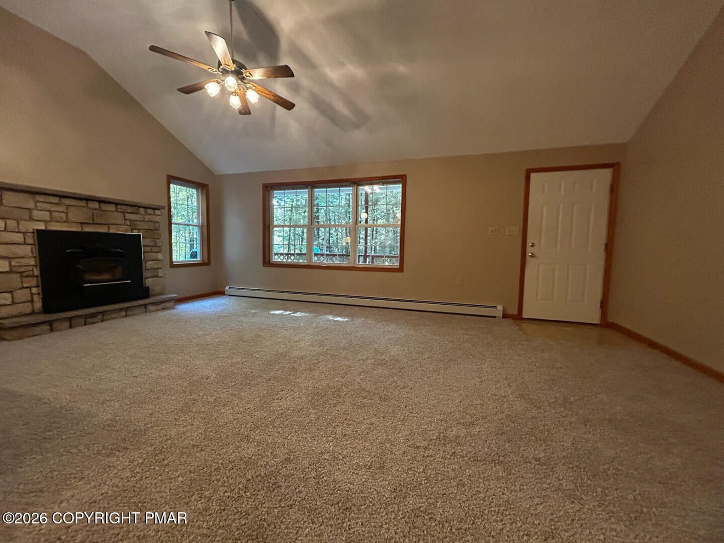 2733 Aspen Way Property Photo 8