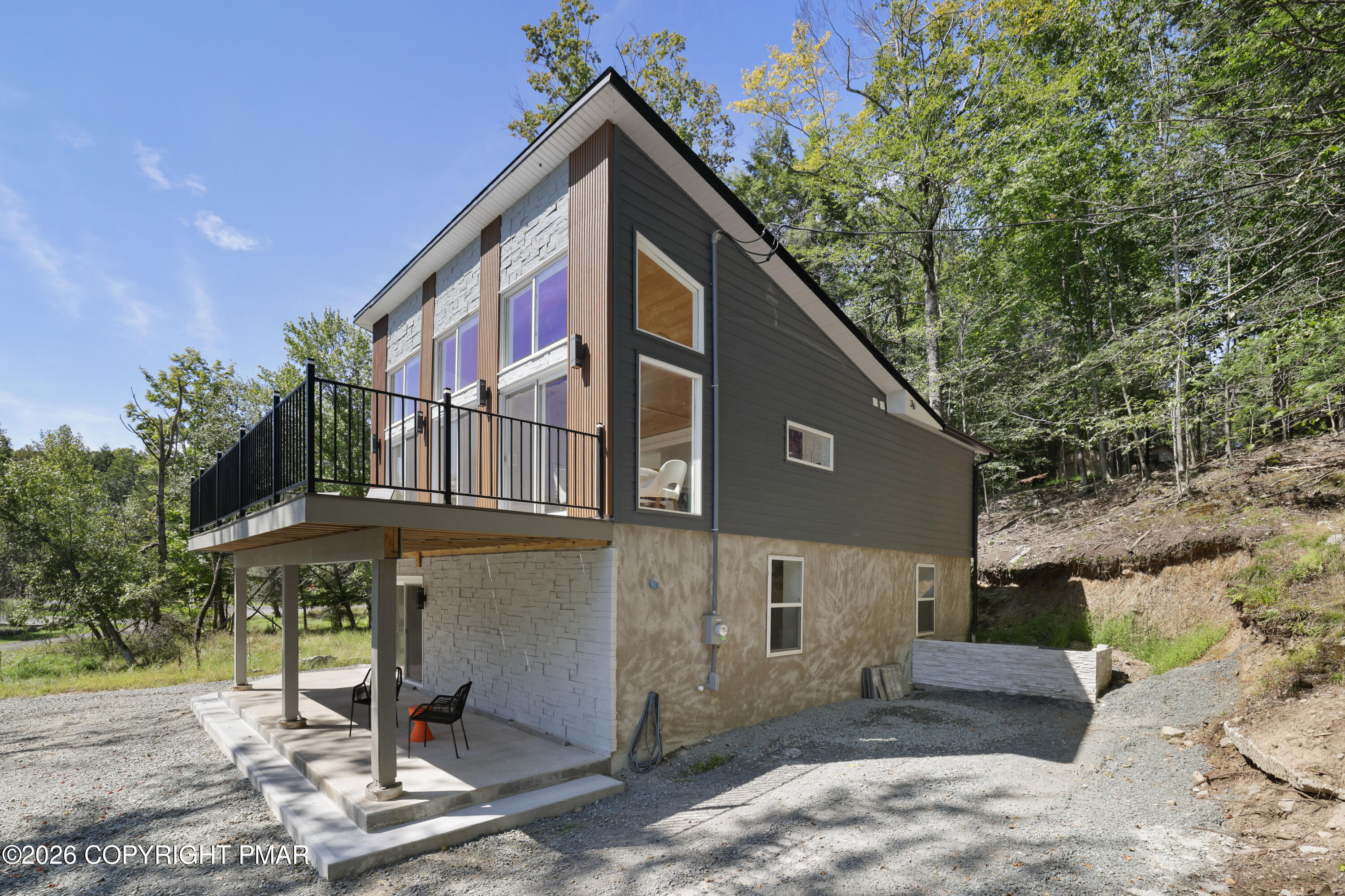 1002 Bison Trail Property Photo 5