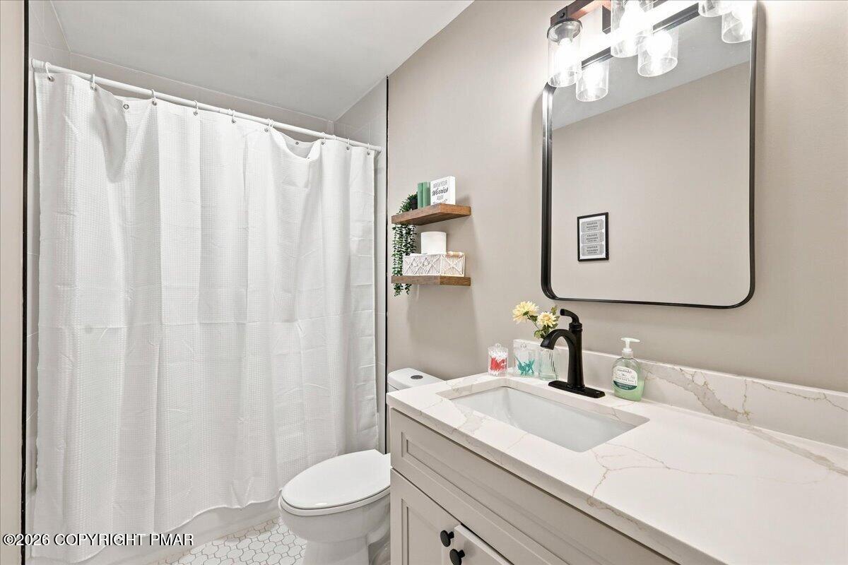184 Sir Bradford Road Property Photo 22