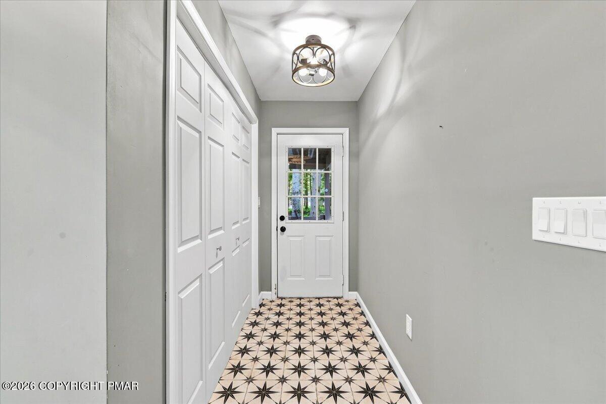 184 Sir Bradford Road Property Photo 23