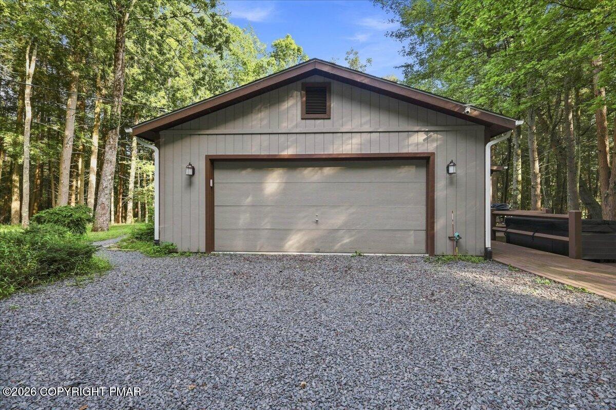 184 Sir Bradford Road Property Photo 44