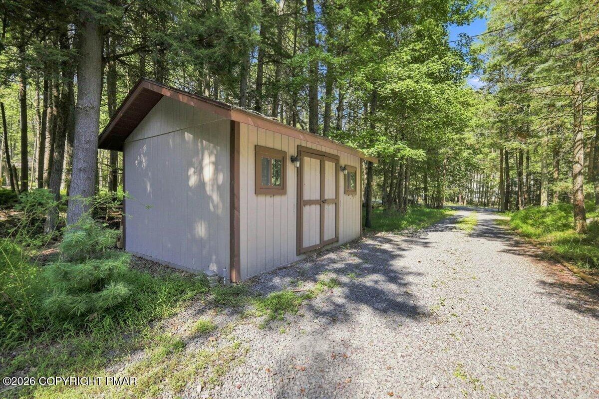 184 Sir Bradford Road Property Photo 45