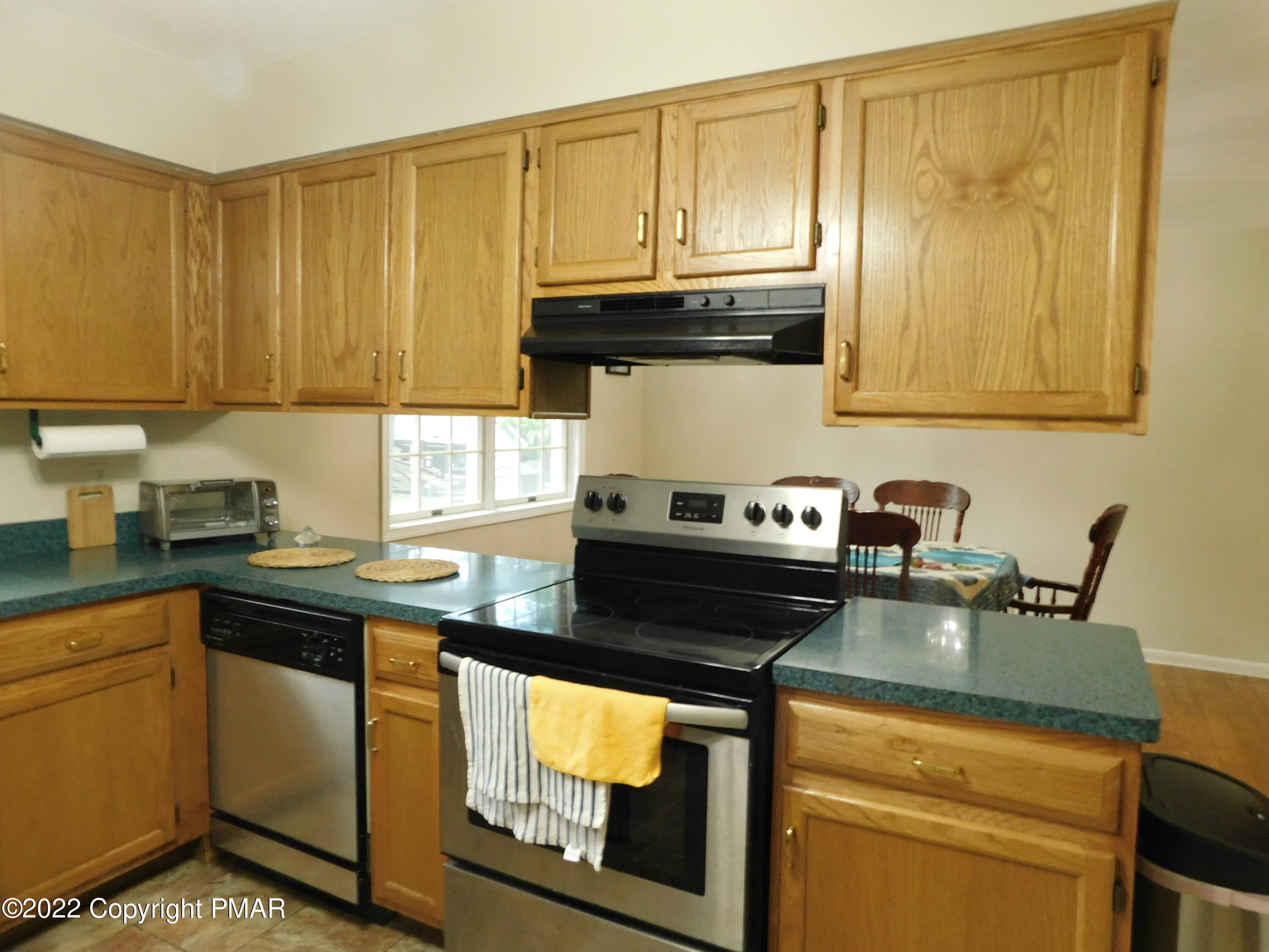 12418 Mountain Laurel Drive Property Photo 13