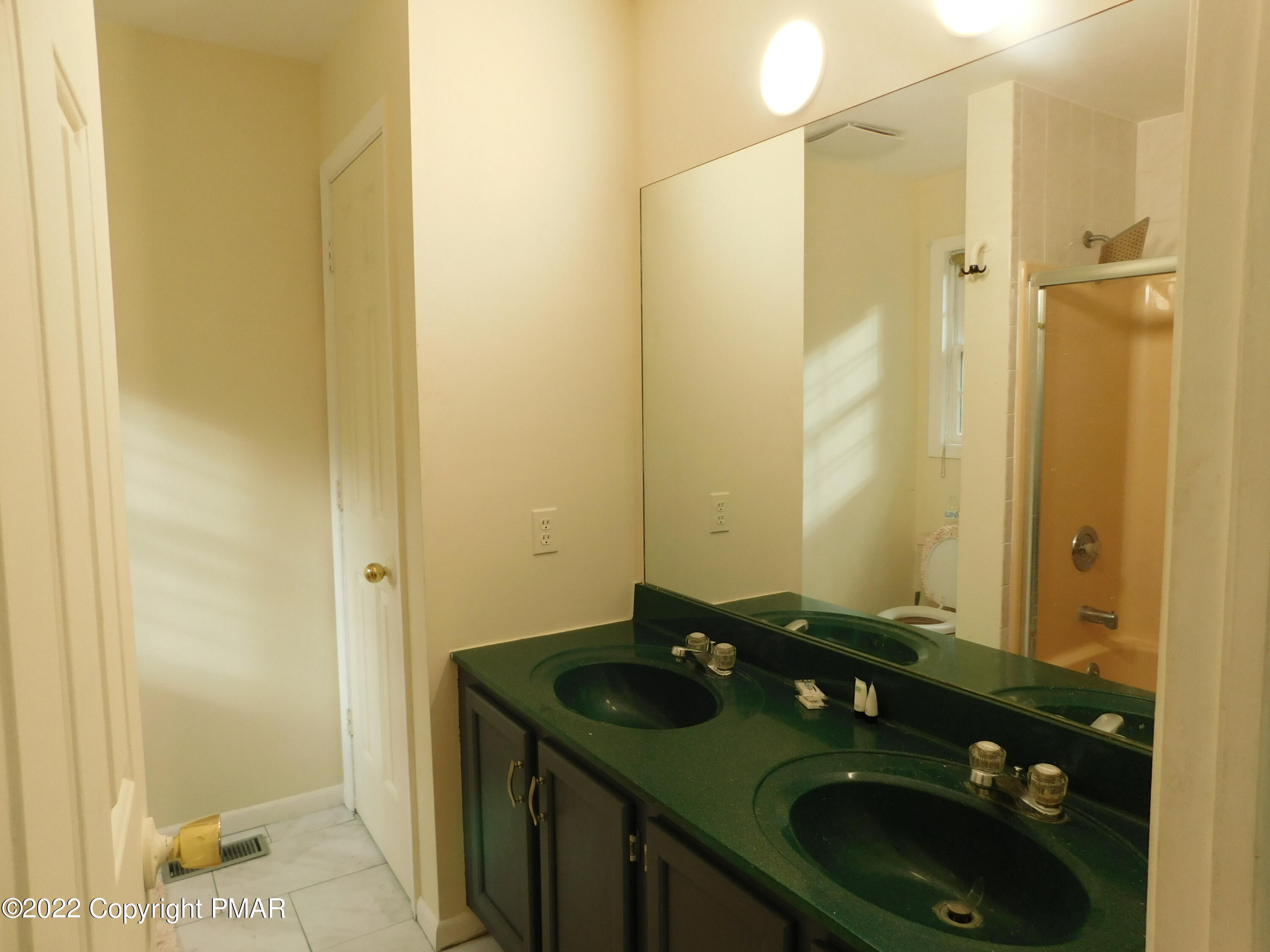12418 Mountain Laurel Drive Property Photo 20