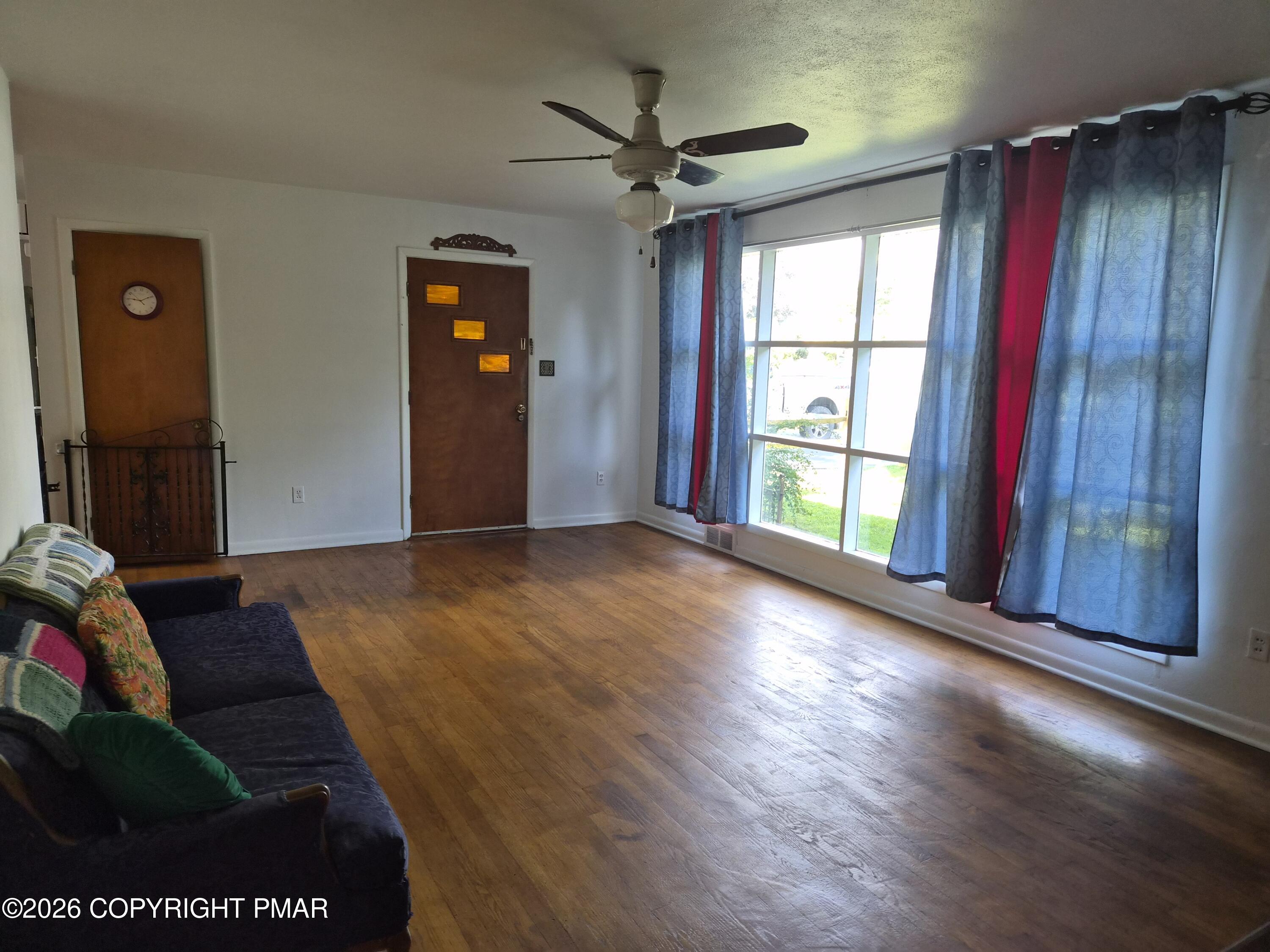335 E Brown Street Property Photo 2