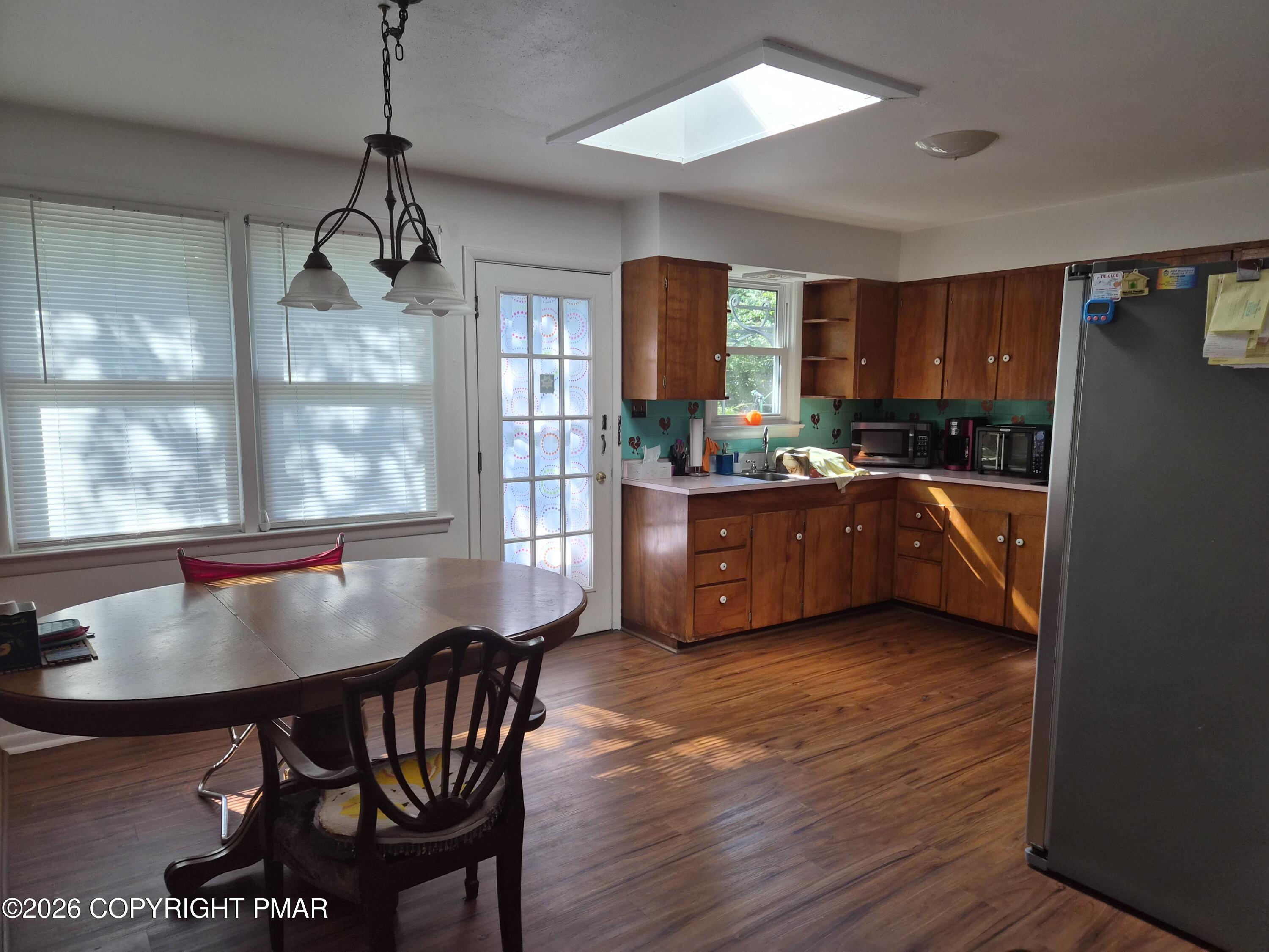 335 E Brown Street Property Photo 5