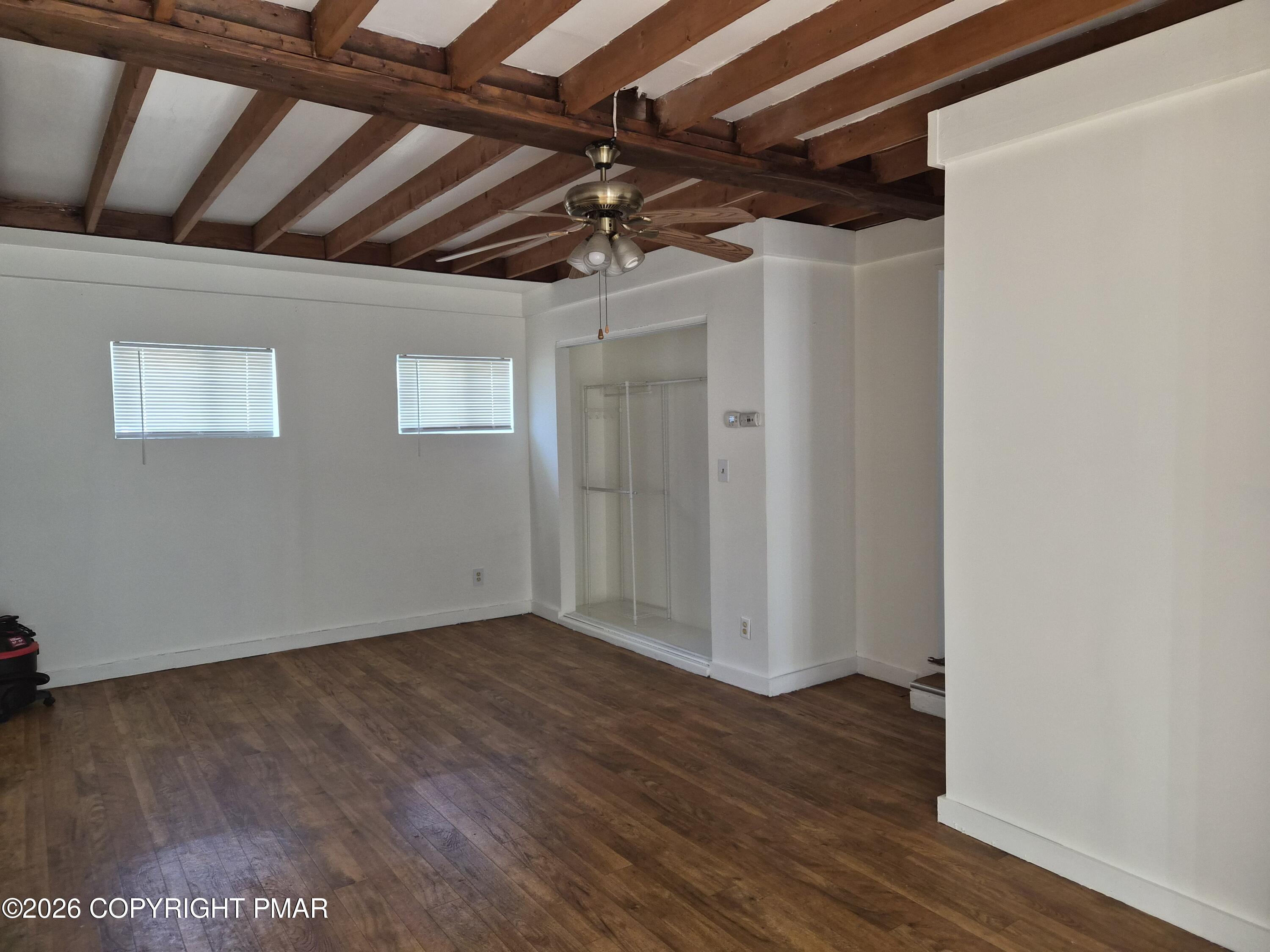 335 E Brown Street Property Photo 10
