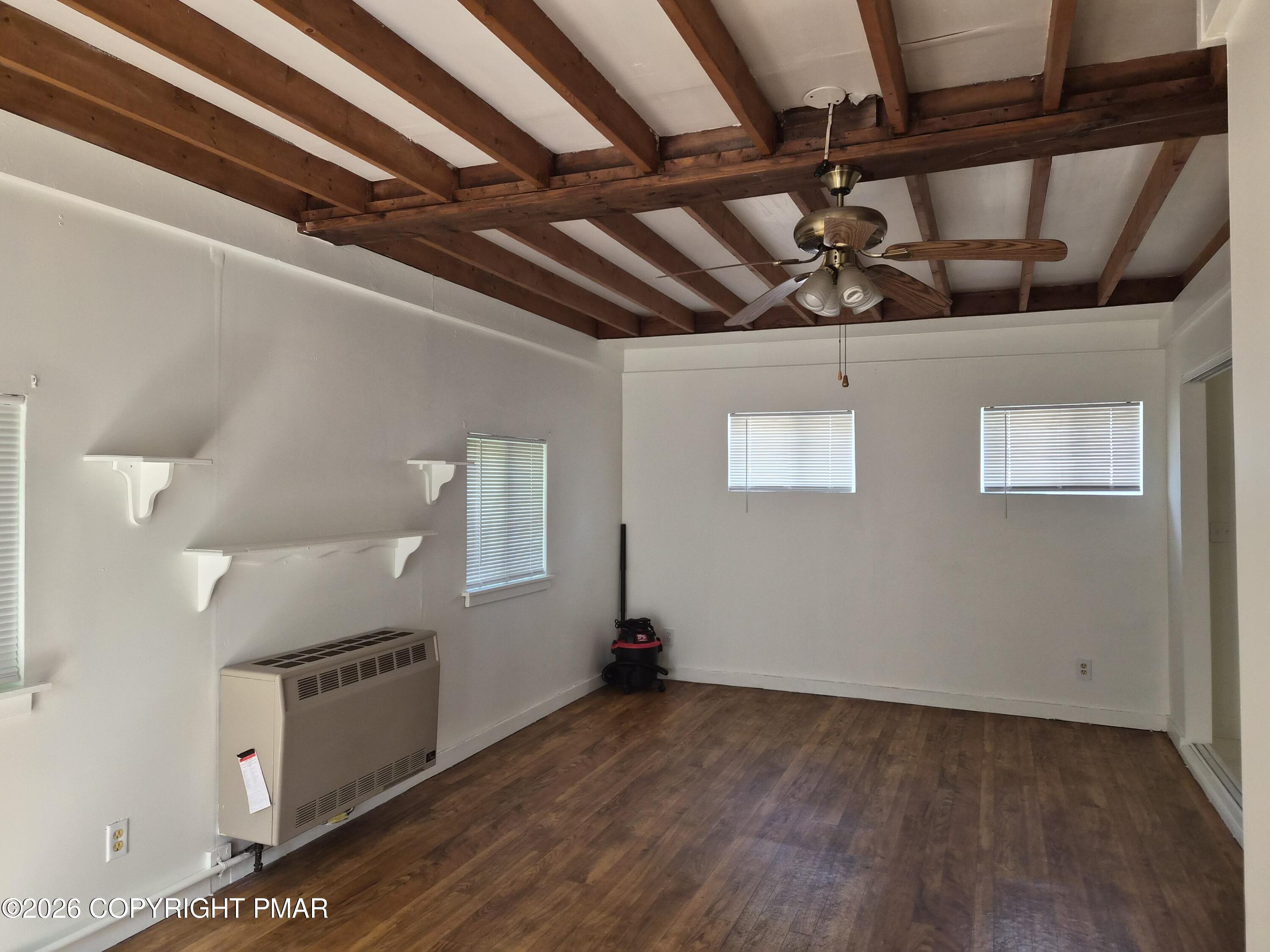 335 E Brown Street Property Photo 11