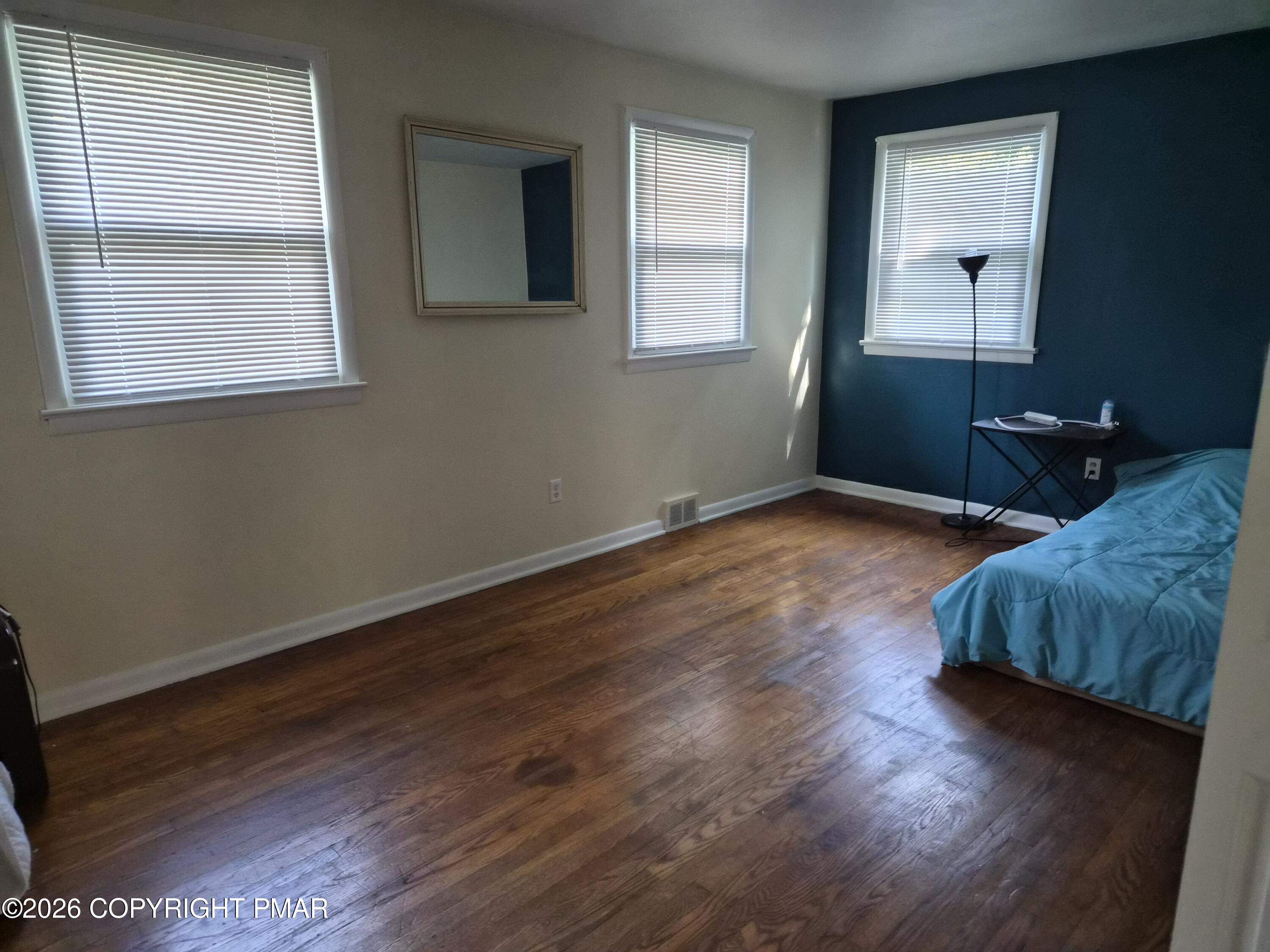335 E Brown Street Property Photo 20