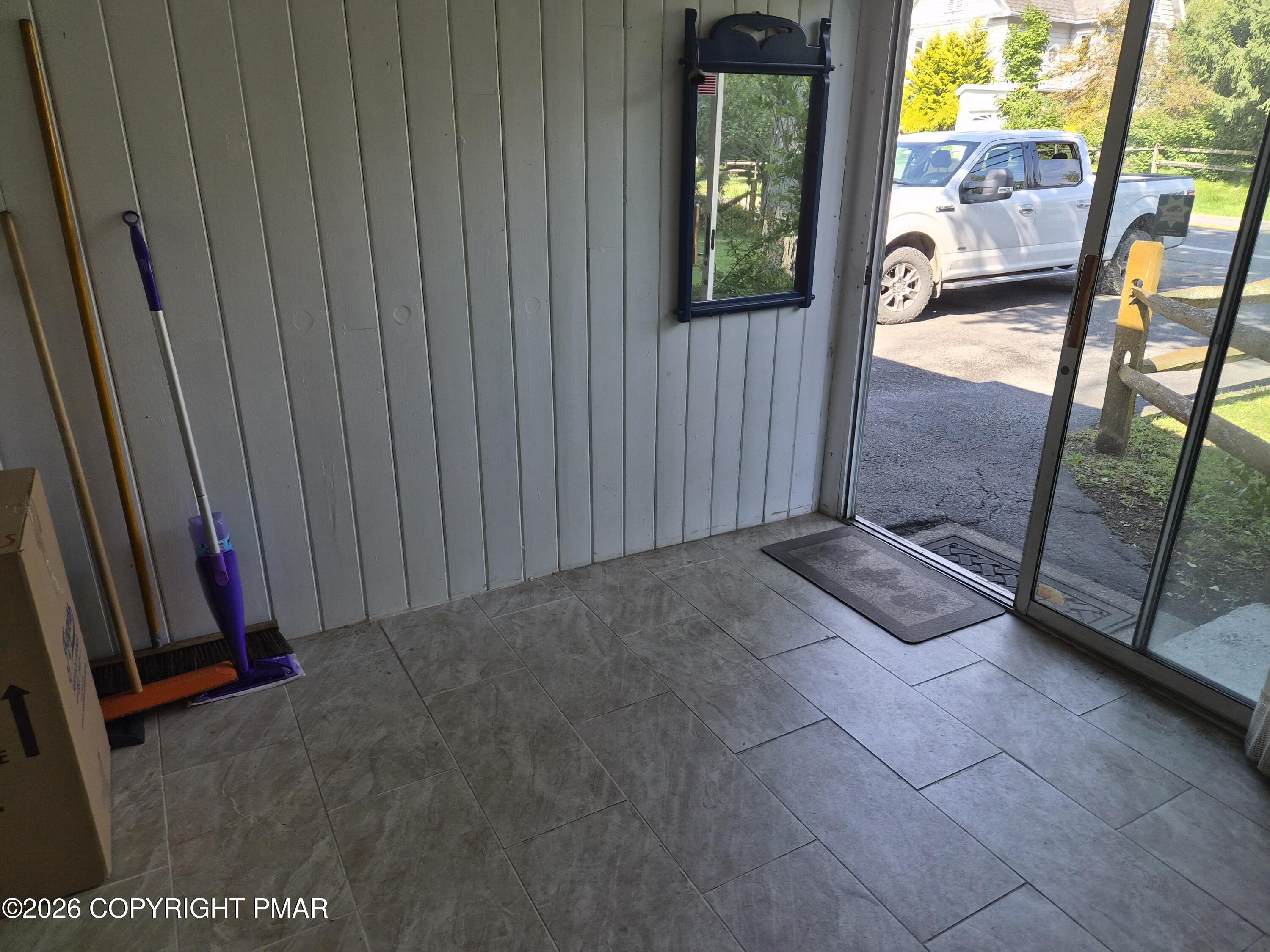 335 E Brown Street Property Photo 21