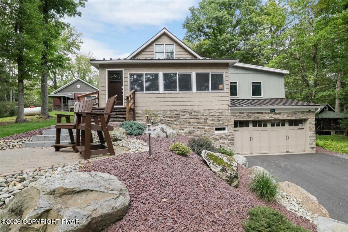 148 N Lake Drive Property Photo 4