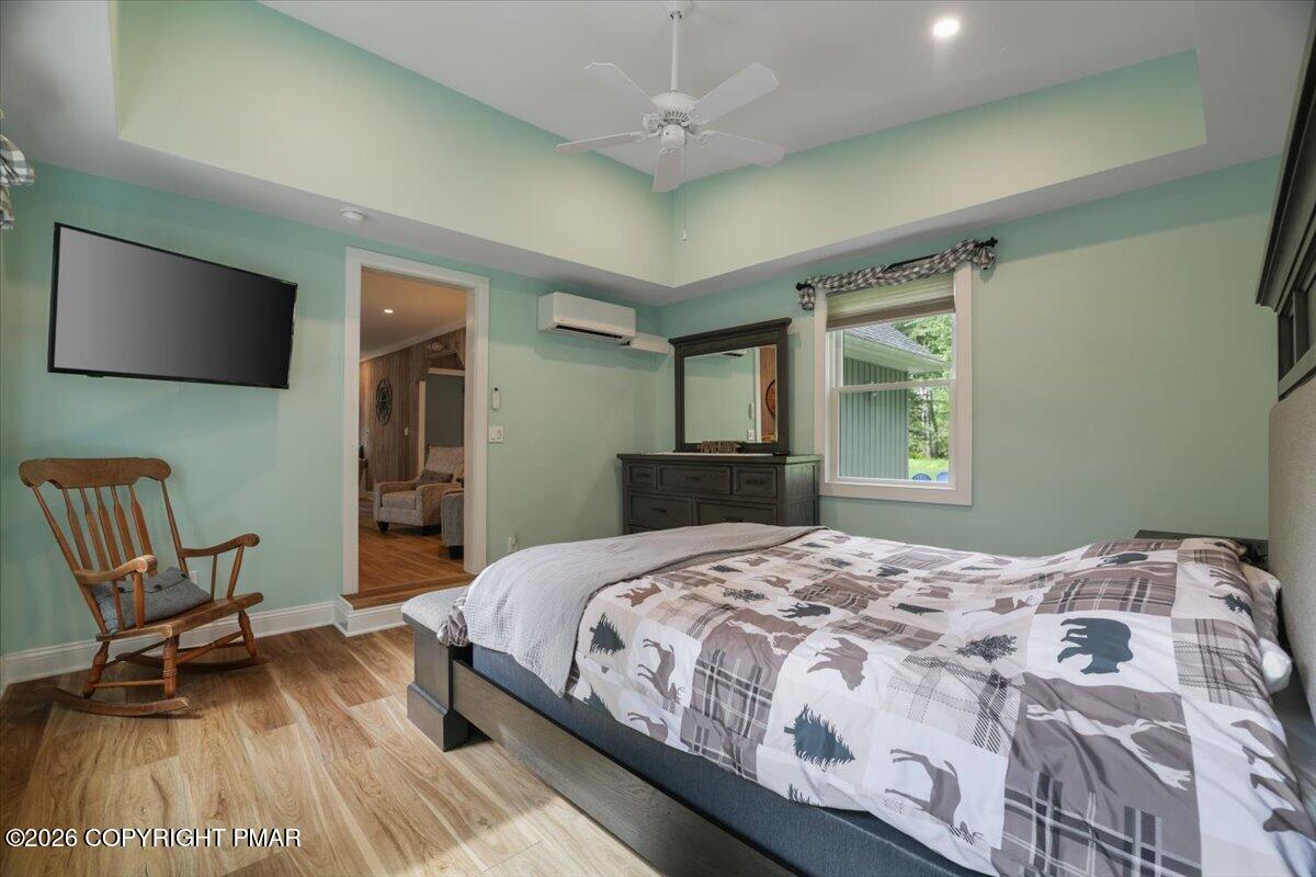 148 N Lake Drive Property Photo 16